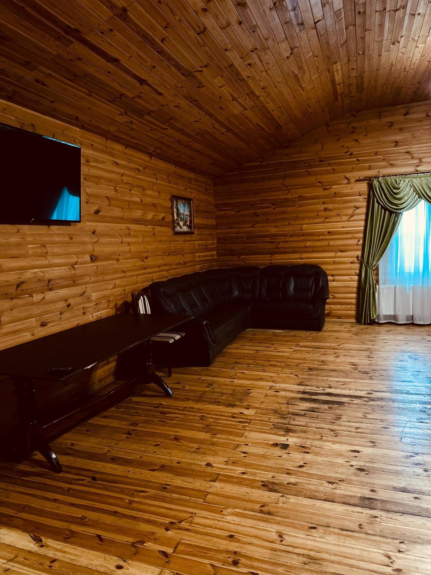 Райский Дворик Pogreby  Buitenkant foto