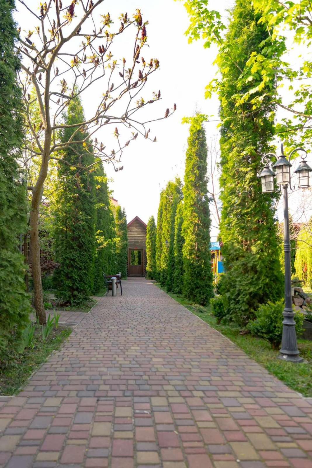 Райский Дворик Pogreby  Buitenkant foto
